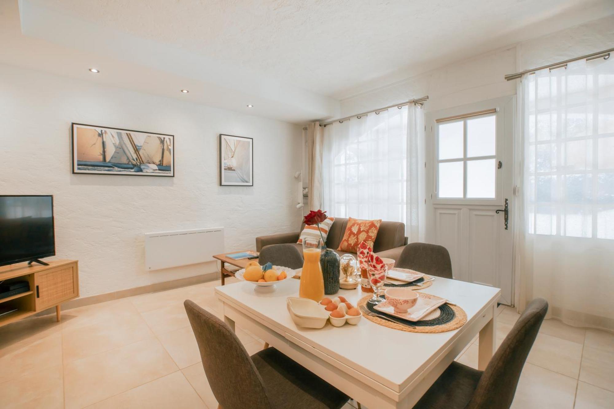 Appartement 30 M De La Plage Grimaud Buitenkant foto