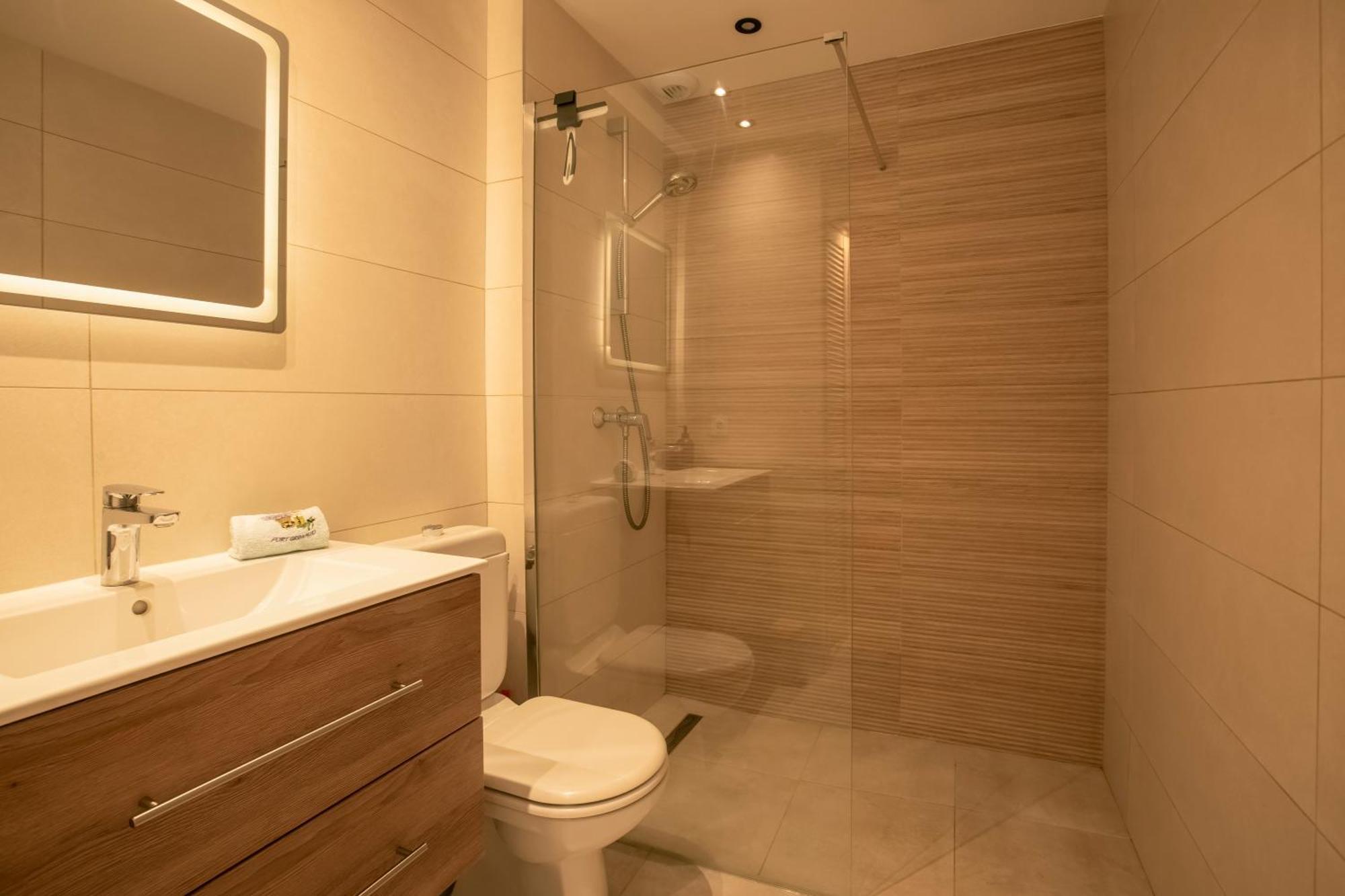 Appartement 30 M De La Plage Grimaud Buitenkant foto